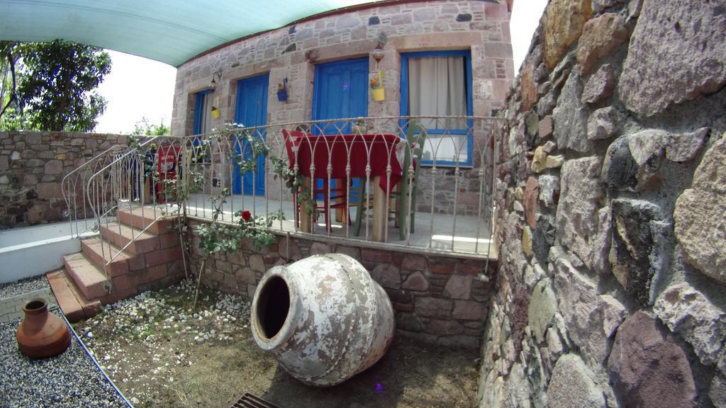 Cundada Hotel Ayvalik Exterior photo